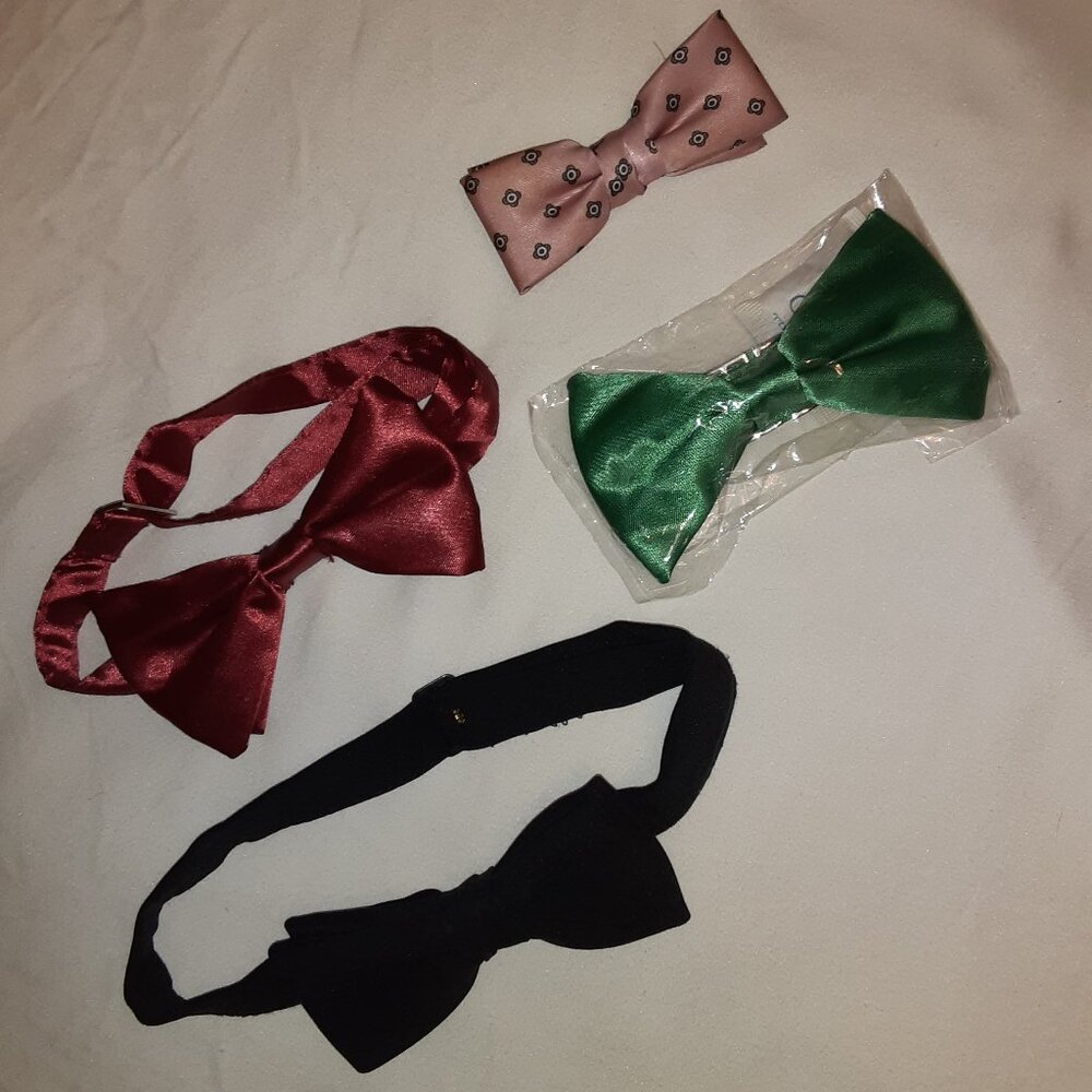 Lot of Adult Bow Ties * Red, Black, Green * And One Small/Child clip-on in Pink